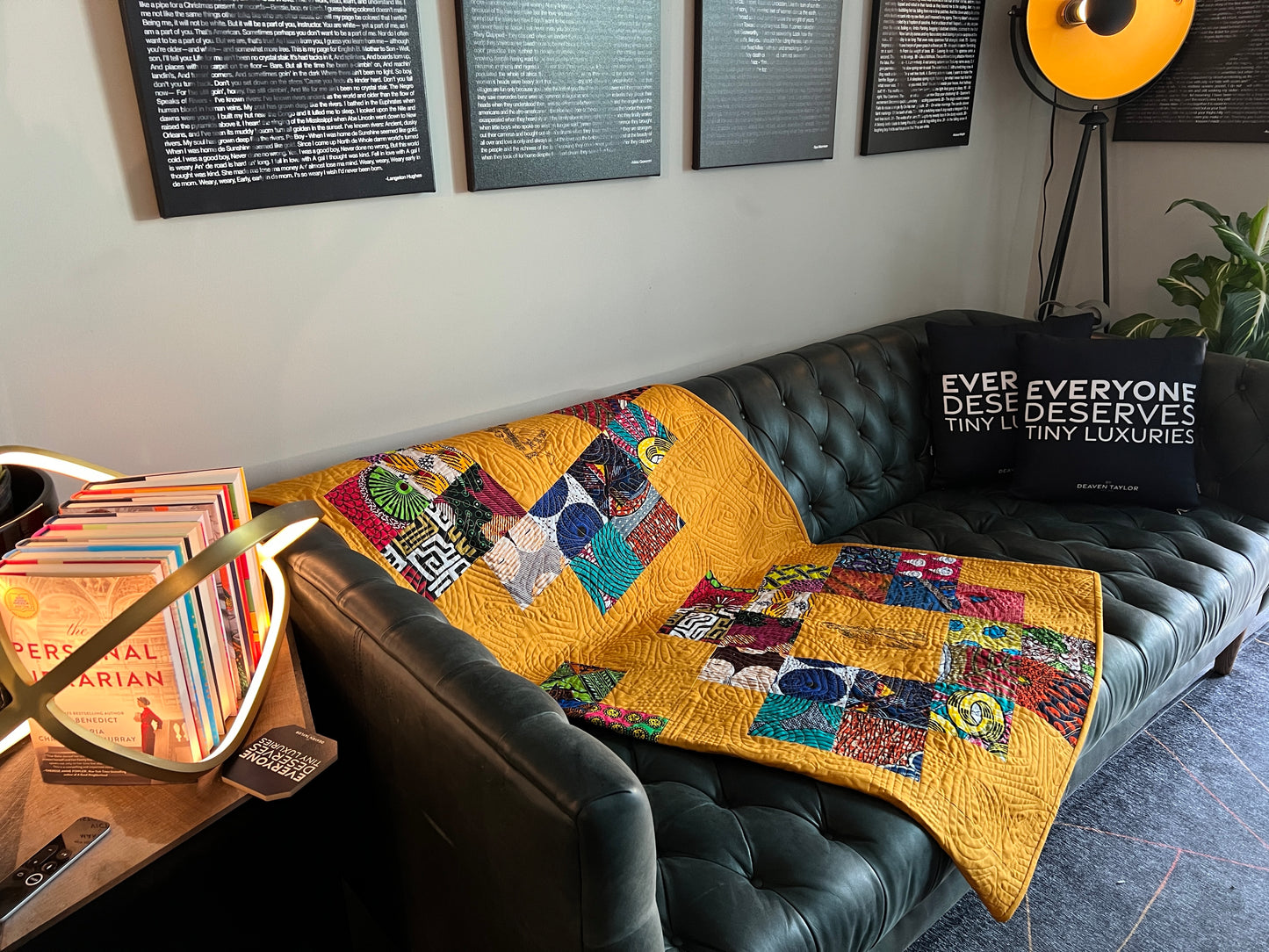 Friendship Gathering Quilt - Gold